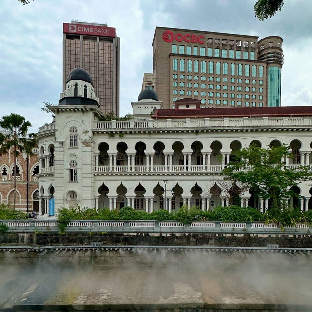 Discover KL’s Heartbeat: Dataran Merdeka & Masjid Jamek