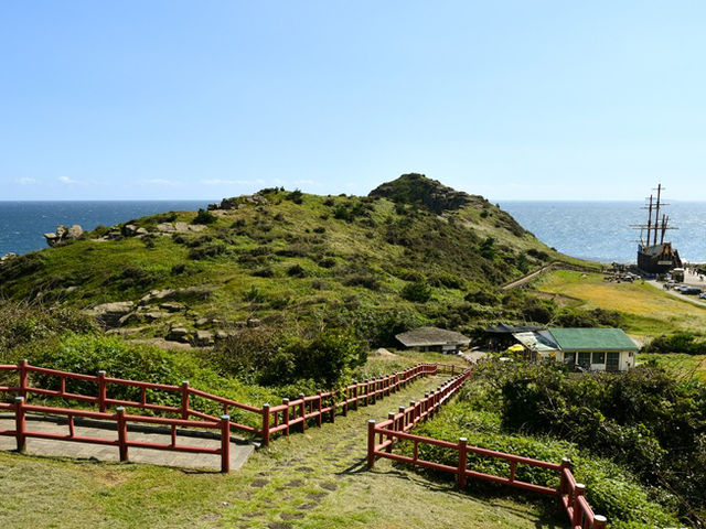 【ドーム状の絶景ランドマーク⛰️】山房山（サンバンサン／산방산）