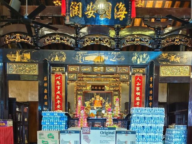 Spiritual Journey at Cheng Hoon Teng Temple, Melaka