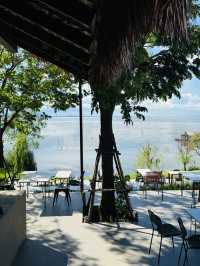 คาเฟ่ลับริมทะเล บรรยากาศโคตรดีที่ “ภูนาเล พัทลุง“