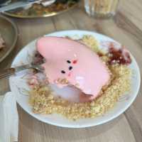super cute dessert you might leave the cafe starving