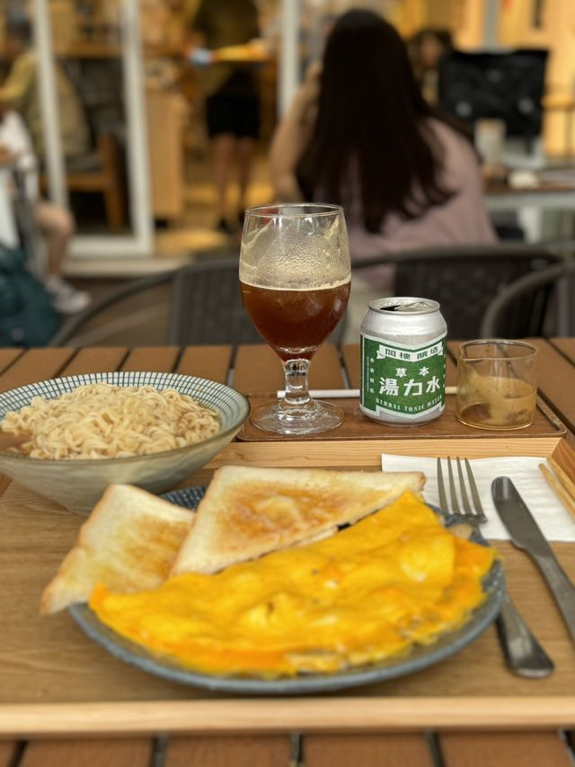 【香港長洲咖啡店•島中坊研】 即叫即做，就是原島民味道
