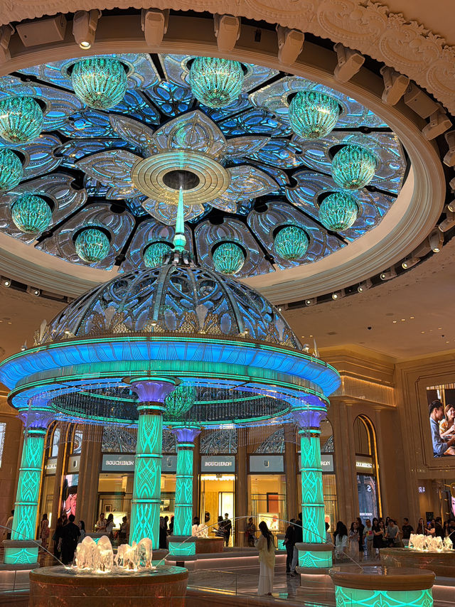 Lovely Place/ Macao 