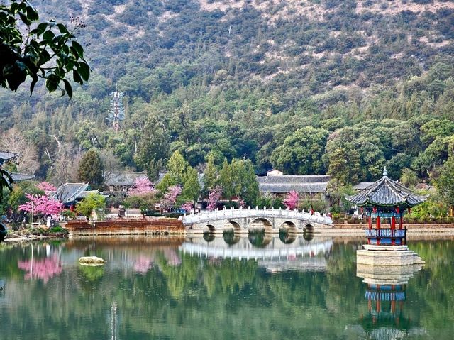 Heillongtan, Black Dragon Pool