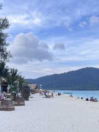 Lost in Lipe Zodiac beach: Sun, Sea & Snorkels