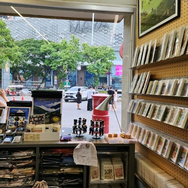 PLAYWORKs shop and cafe