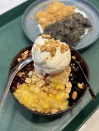 A Sweet New Gem at Guoco Midtown II: Chow Zan Dessert’s Traditional Treats