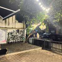อีกา สาทร Café&Restaurant