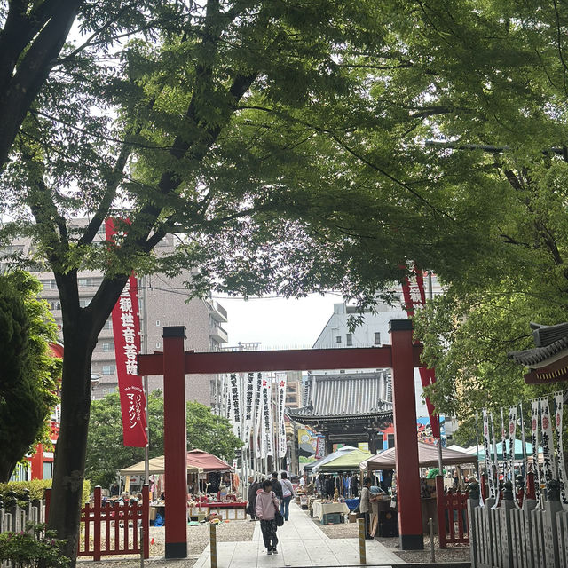 ⛩️ 名古屋の心に響く祈りの場所：大須観音とその門前町 🏮🕊️