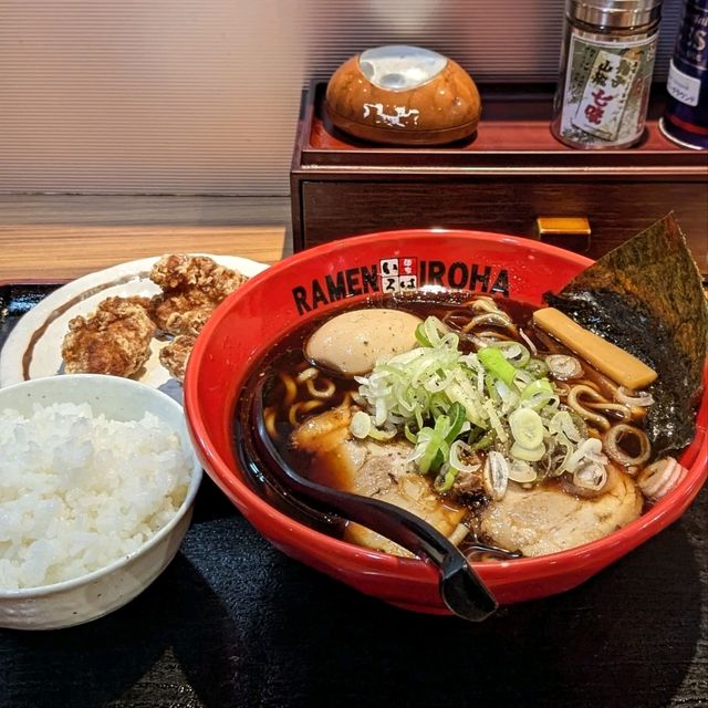 富山 | 必吃特色的黑拉麵---麵家 Iroha CiC店