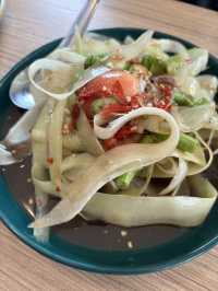 ตำละกอ ร้านอาหารอีสานรสแซ่บหัวหิน