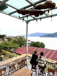 Best Breakfast by the Lake: Onang-Onang Restaurant, Parapat