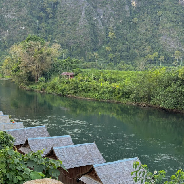 นอนเรือนแพเมืองเฟือง บรรยากาศดีต่อใจมาก 🏞️🍃✨
