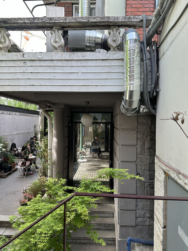 🌿 이태원 숲 카페 ‘이코복스’ 후기 ☕️