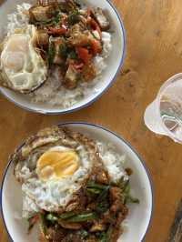 เฮียหนวดอาหารตามสั่ง