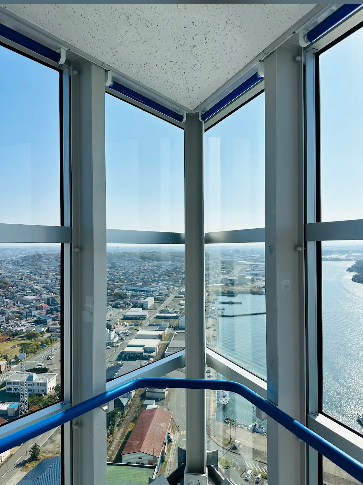 🗼【秋田・ポートタワー セリオン】旅の途中で出会う、無料で絶景に