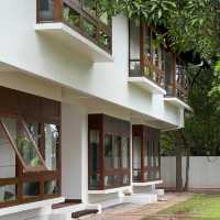 Living Inside a Masterpiece: A Geoffrey Bawa Designed Sea-View Hotel in Sri Lanka! 🌴 architect.