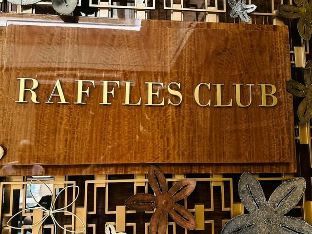Enjoy Delicious Food - Raffles Hotel Jakarta 