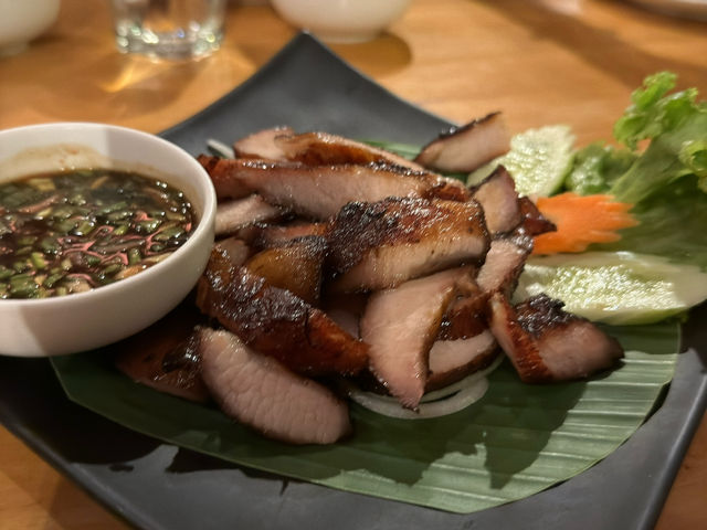 Rustic Charm at Mama Thai – A Group-Friendly Gem in Phnom Penh