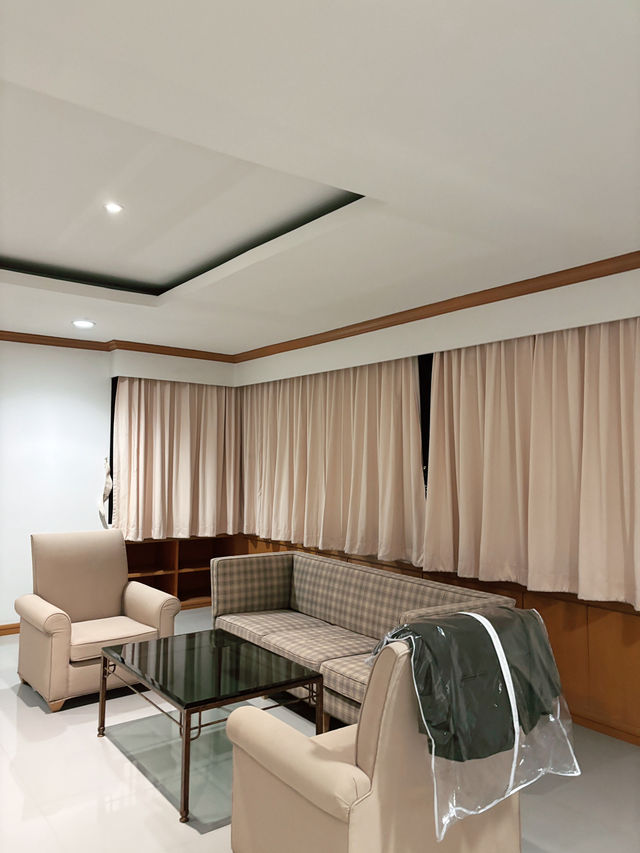 Staycation ที่ Riverine Place Hotel & Residence