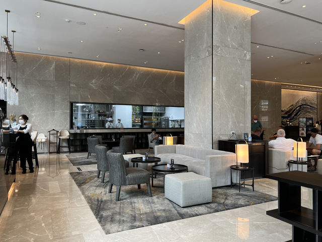 ☕️ A Quiet Touch of Class – Coffee & Pastries at Tuxedo Espresso Bar