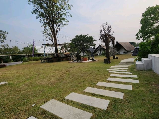 กินอิ่ม สบายตา ที่ธารา เทอเรส