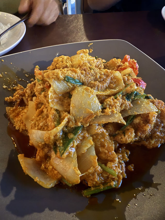 Chef House รามอินทรา : มื้อพิเศษกลางน้ำกับครอบครัว