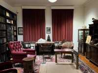 The Freud Museum London: Sigmund Freud's Last Home 🧠🛋️