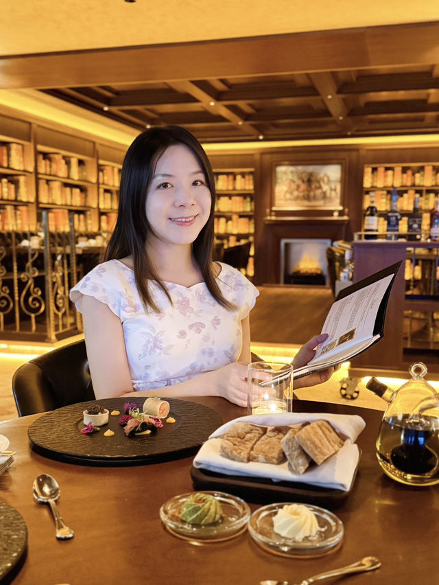 ⚜️銅鑼灣海景浪漫法國菜,貴族圖書館風情📚