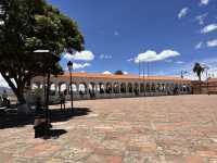 【Mirador de La Recoleta｜スクレで出会う白い街並みと絶景の展望台】