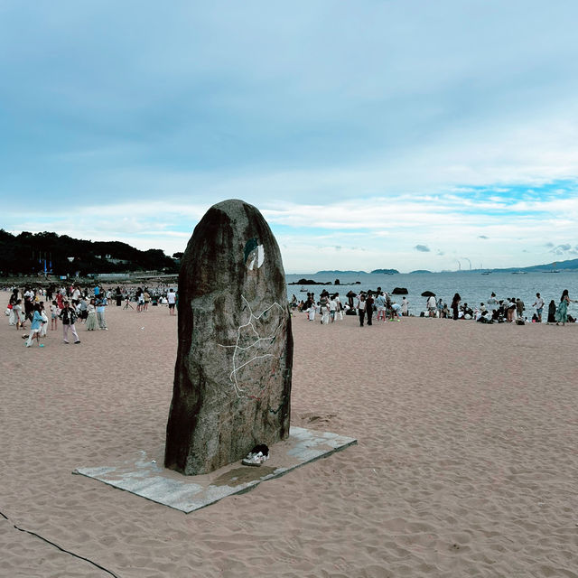 Baicheng Beach: Where Xiamen Uni Students Skip Class (And You Join Them)"** 🏖️🎓