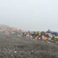  🌨 Zheduo Mountain — First Gateway to Tibet, Last Stop in Sichuan