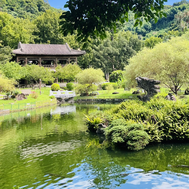 A Tranquil Oasis Amidst Imperial Treasures