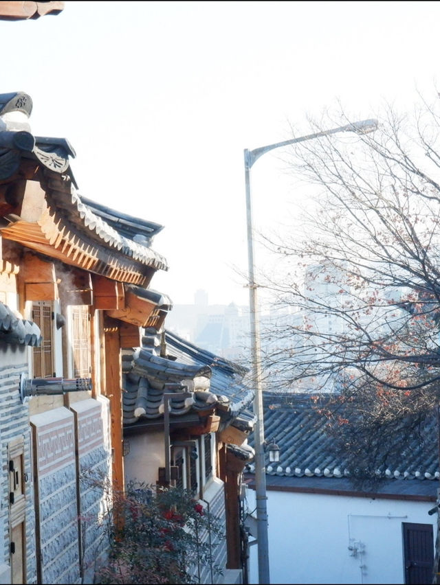 Charming and traditional spots in Bukchon Hanok Village