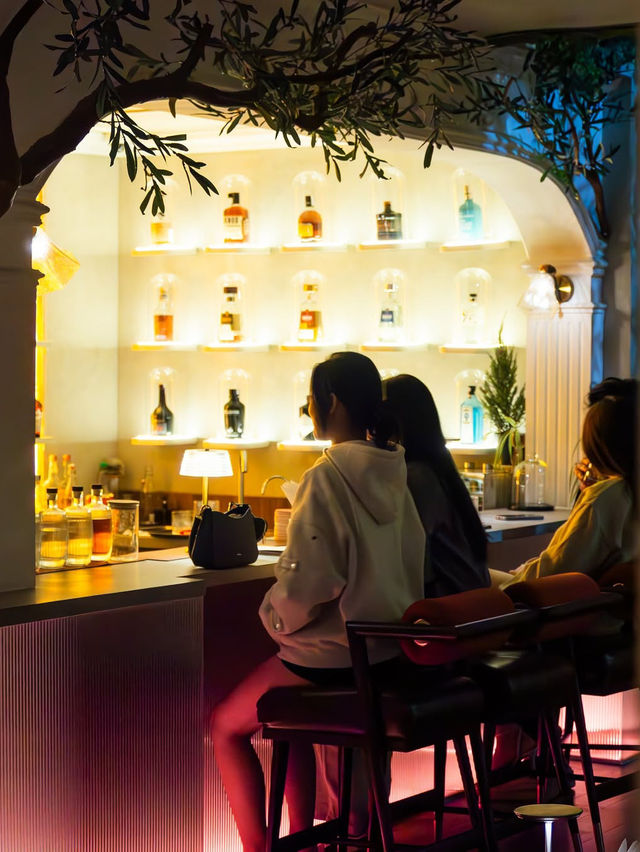 COCKTAIL