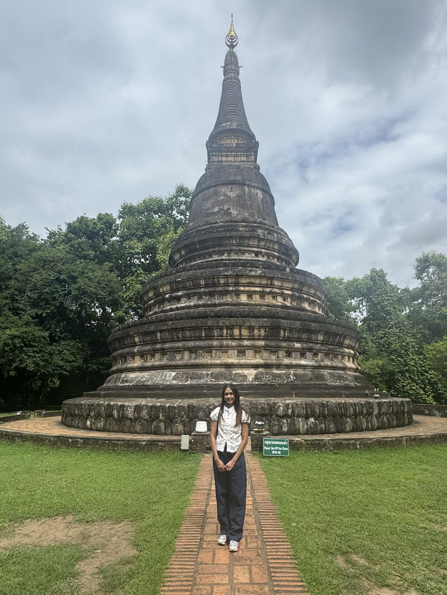 วัดอุโมงค์ (Wat Umong)