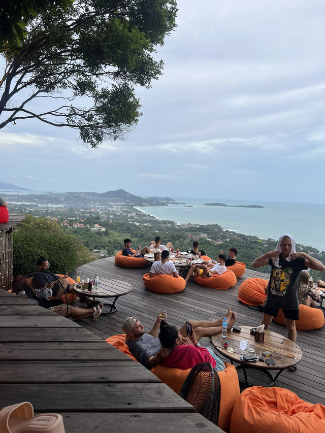 🌴 รีวิว The Jungle Club Samui