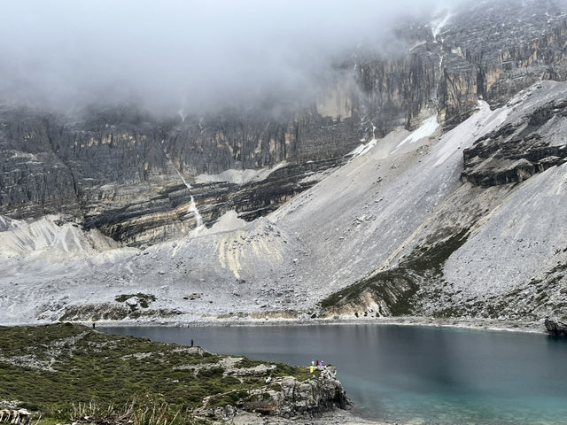 🏔️ Five-Colored Lake & Milk Lake — Sacred Beauty of Daocheng 