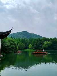 Where Nature’s Beauty Meets Timeless Poetry