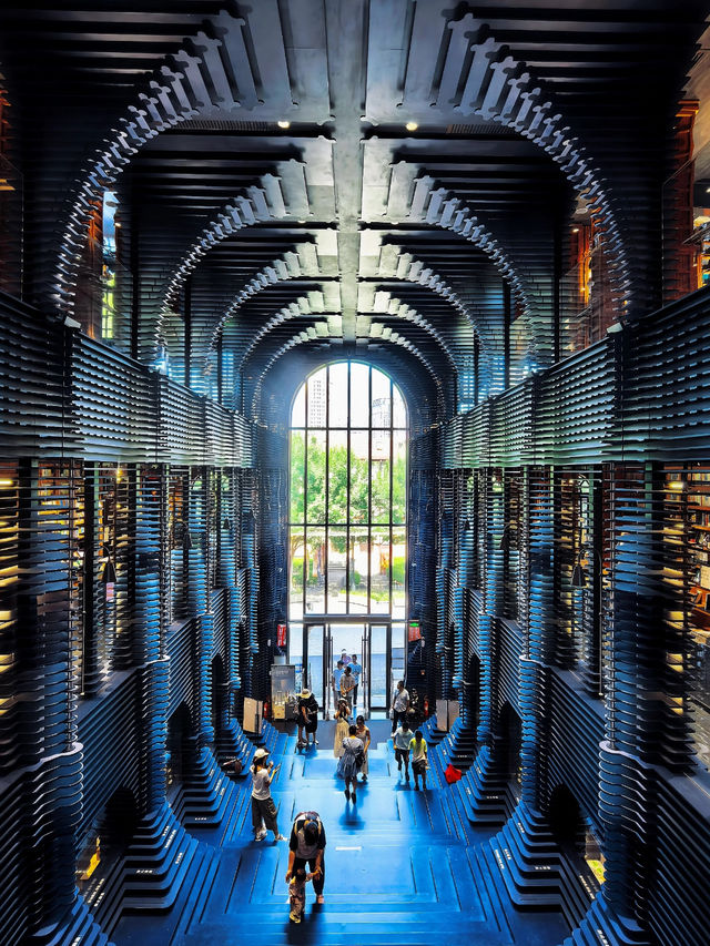 📍The Most Beautiful Bookstore in Tianjin 🇨🇳✨