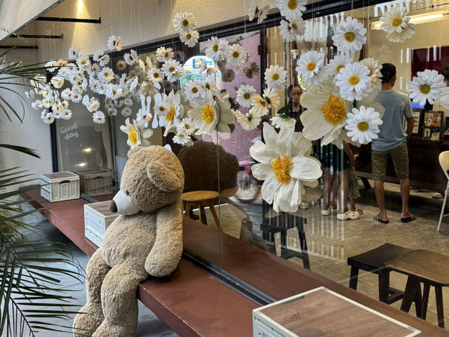 Cute cafe worth to visit in Danang!