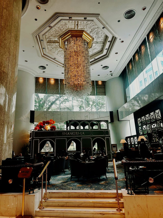 Island Shangri-La Hong Kong