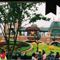 DISNEYLAND SHANGHAI