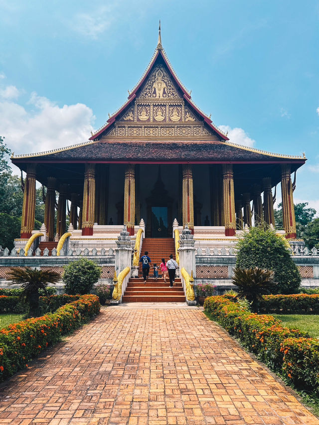 Vientiane, 2 days 1 night 