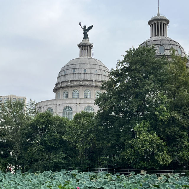 🌳 Bishagang Park — Flowers, History & Local Life 🌳 Bishagang Park — Flowers, History & Local Life