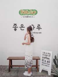 คาเฟ่สุดน่ารัก FLASH CUP ลำปาง