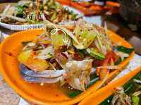 หมูกระทะร้านเด็ด ตั้งอยู่ระหว่างหัวหิน-ปราณบุรี