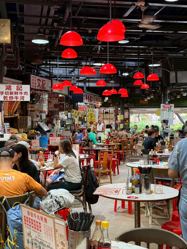 ร้านหมูทอดที่ต้องแวะในฮ่องกง “Wah Heung Yuen”