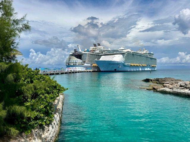 “Symphony Voyage to Paradise: CocoCay Dreams” “Symphony Voyage to Paradise: CocoCay Dreams”