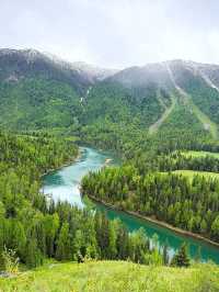 “Autumn Wonder of Kanas Lake”